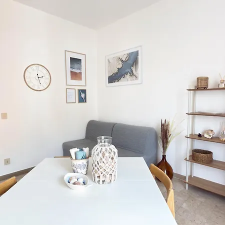 250 Mt Dal Mare - Relax Con Fresco Balcone Daire Ceriale