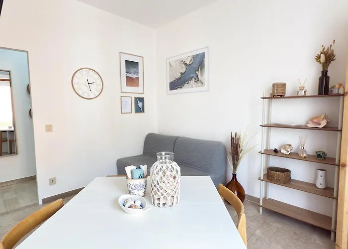 250 Mt Dal Mare - Relax Con Fresco Balcone アパート チェリアーレ